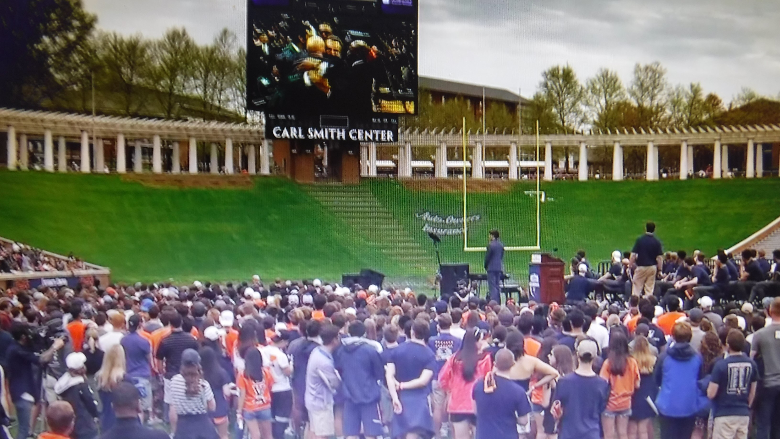 UVA Fans Formally Celebrate The Wahoos NCAA Title In Men s Hoops 