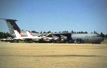 The Schilling Show 11/11/19 Hour 1: Gretchen Smith, Tom Satterly The Schilling Show 11/11/19 Hour 1: Gretchen Smith, Tom Satterly