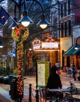 Holiday Season on the Downtown Mall with Hannah Keller | CRN
